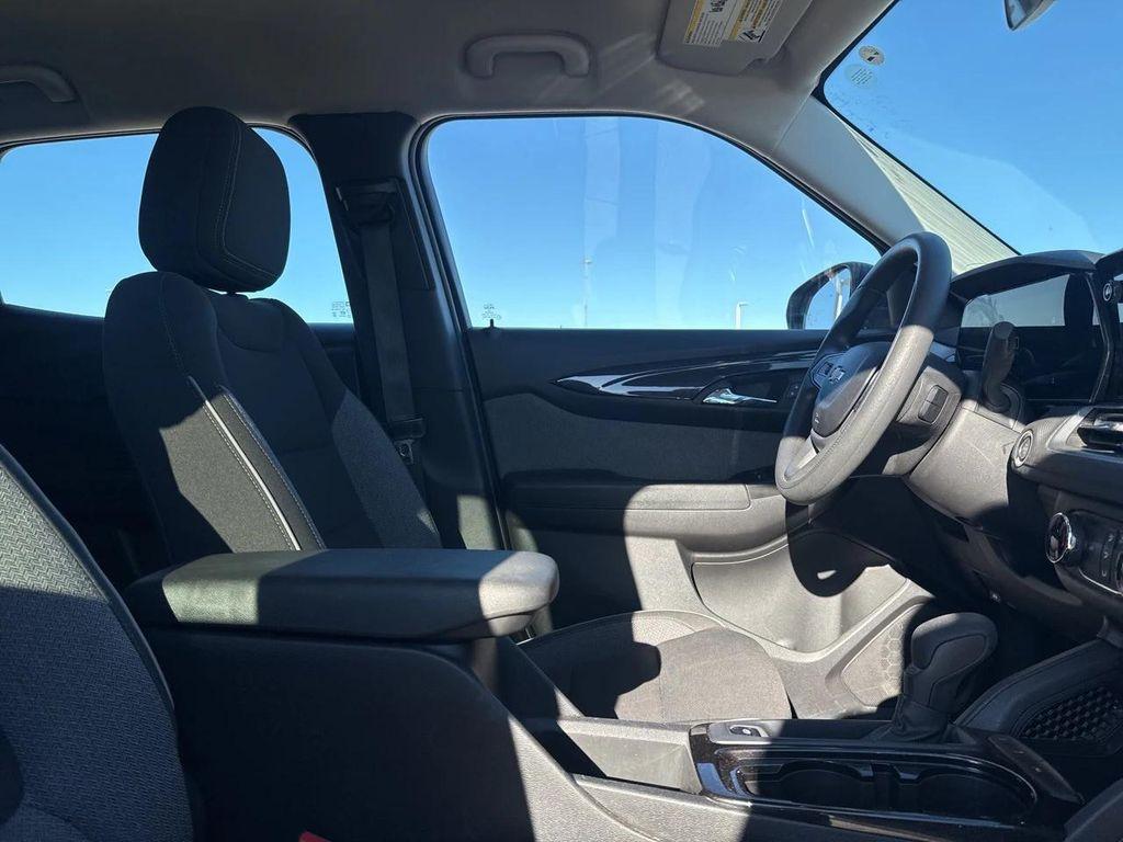 used 2024 Chevrolet TrailBlazer car, priced at $17,162