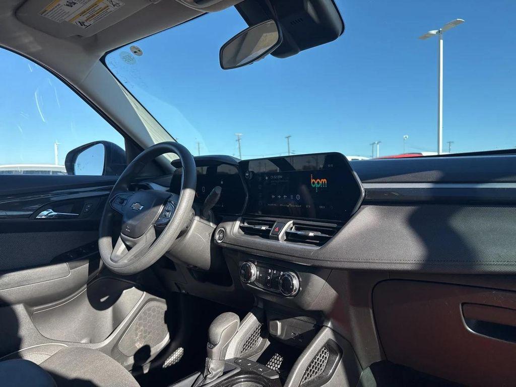 used 2024 Chevrolet TrailBlazer car, priced at $17,162