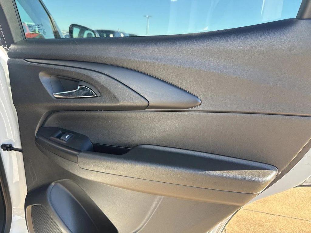 used 2024 Chevrolet TrailBlazer car, priced at $17,162