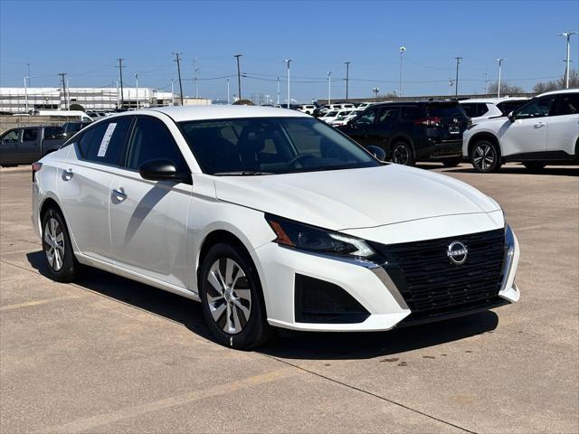 new 2025 Nissan Altima car, priced at $25,801