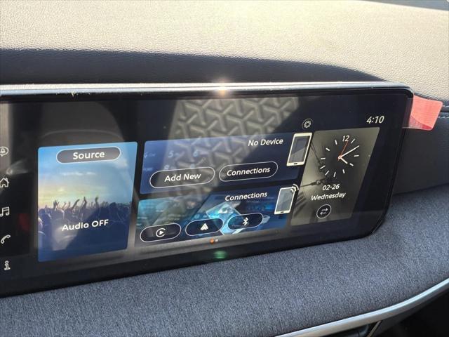 new 2025 Nissan Kicks car, priced at $27,578
