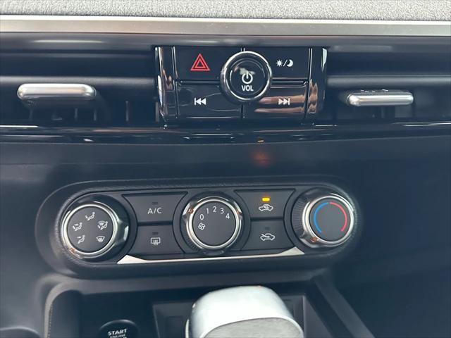 new 2025 Nissan Kicks car, priced at $25,684