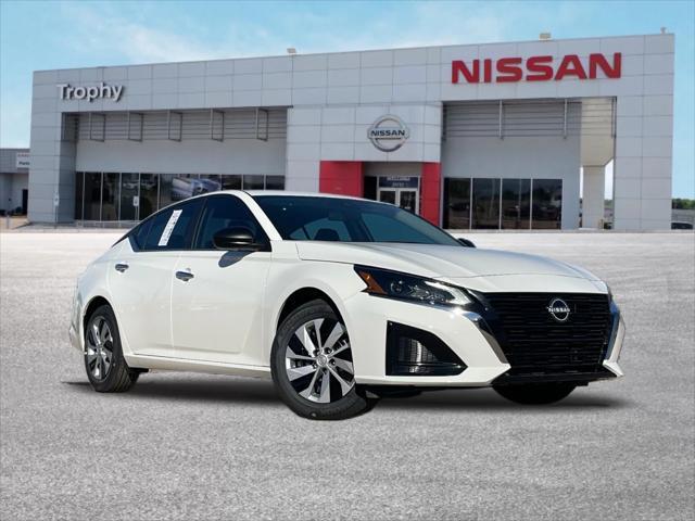 new 2025 Nissan Altima car, priced at $25,301