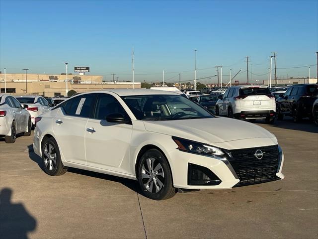 new 2025 Nissan Altima car, priced at $25,301