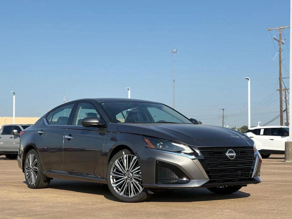 new 2025 Nissan Altima car, priced at $29,176