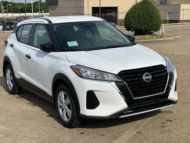 new 2025 Nissan Kicks car, priced at $23,307