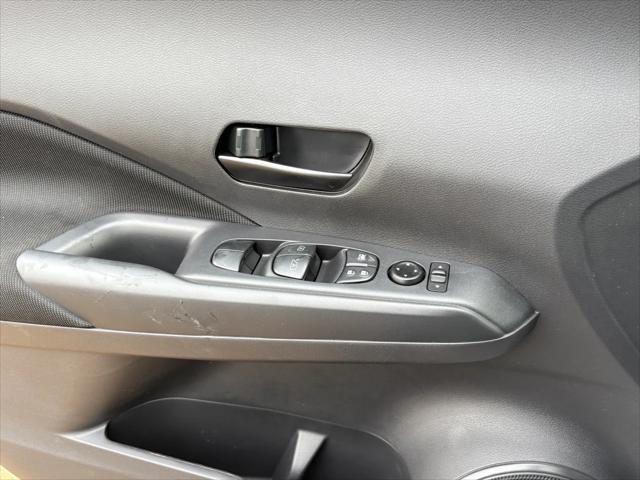 new 2025 Nissan Kicks car, priced at $22,857