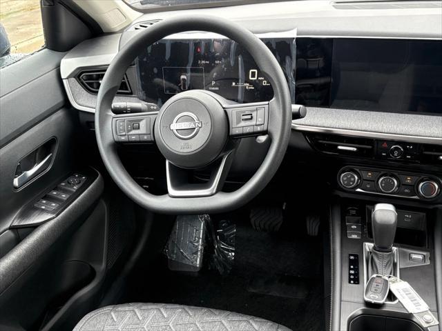 new 2025 Nissan Kicks car, priced at $27,434