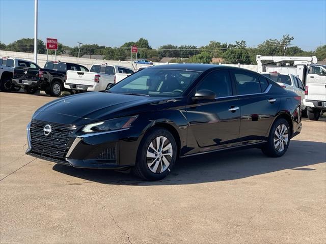 new 2025 Nissan Altima car, priced at $25,301