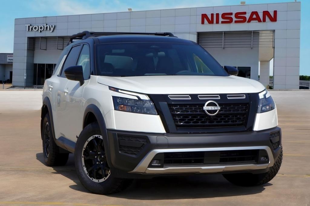 new 2024 Nissan Pathfinder car, priced at $43,438