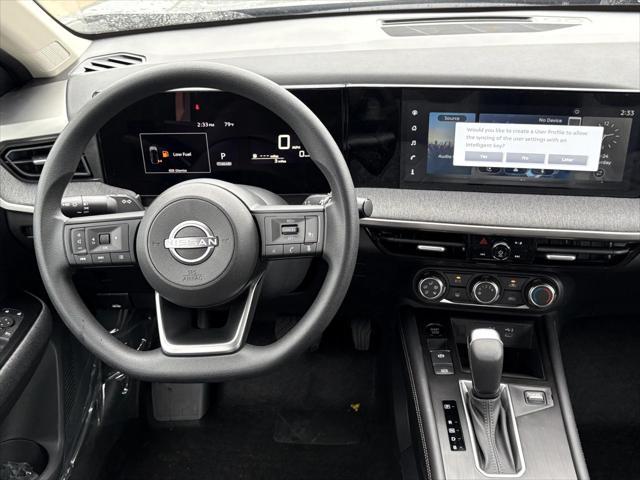 new 2025 Nissan Kicks car, priced at $27,593