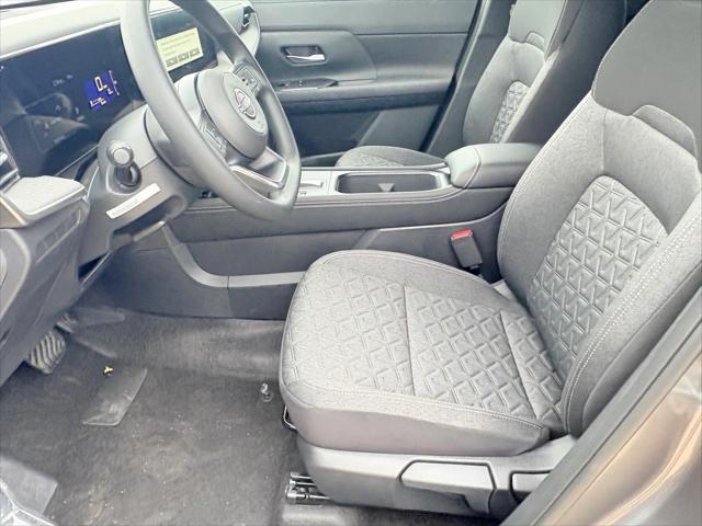 new 2025 Nissan Kicks car, priced at $27,593