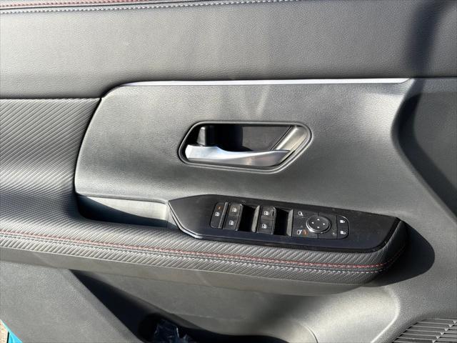 new 2025 Nissan Kicks car, priced at $29,439