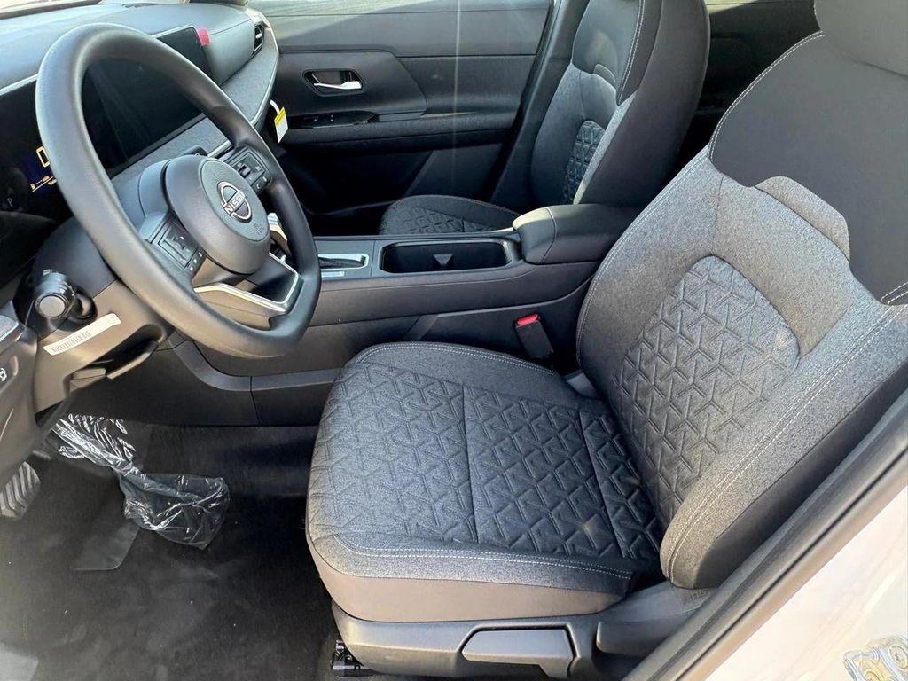 new 2025 Nissan Kicks car, priced at $24,629