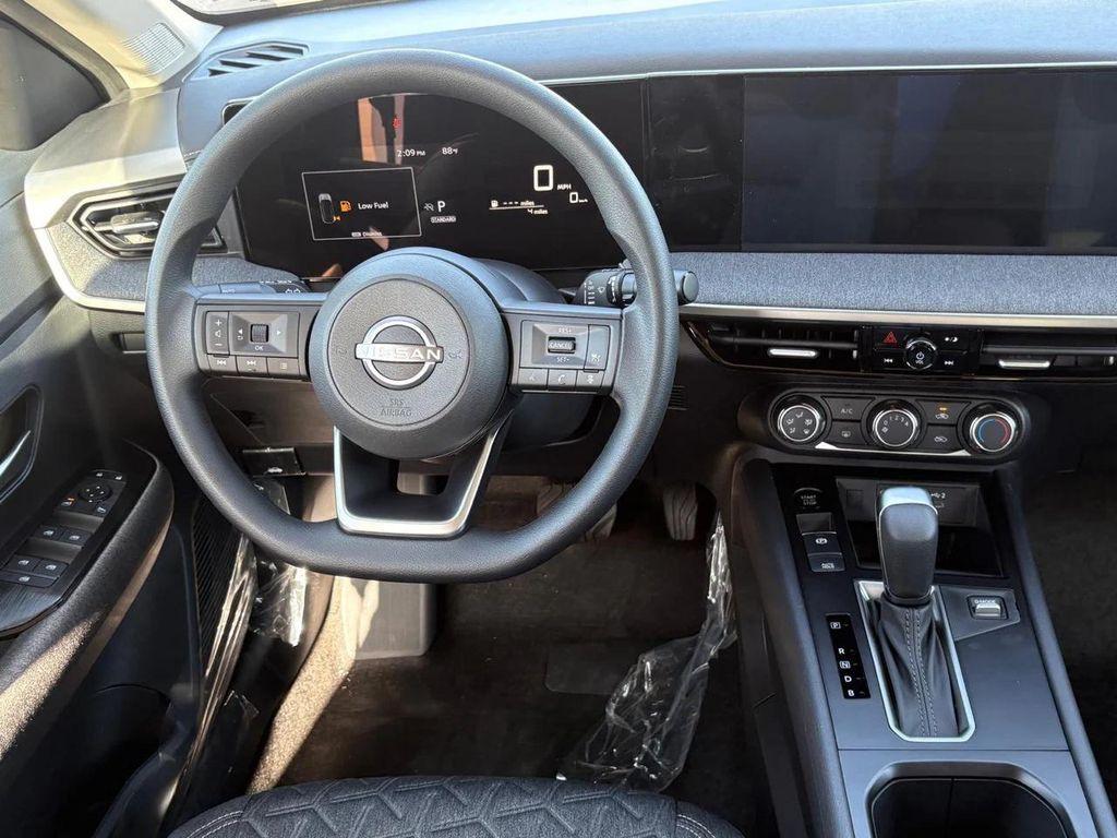 new 2025 Nissan Kicks car, priced at $24,629