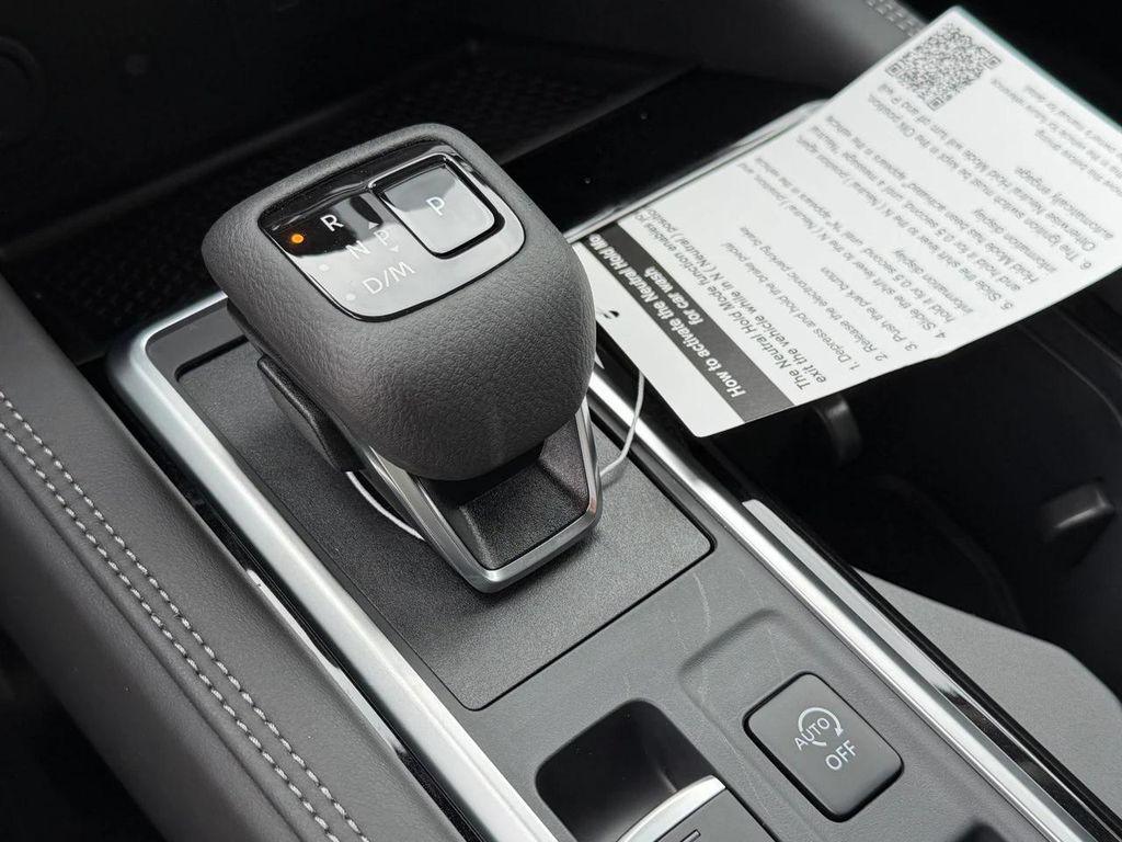 new 2025 Nissan Pathfinder car, priced at $39,299