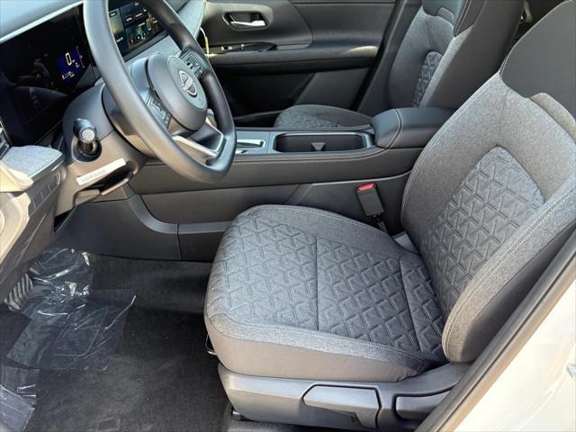 new 2025 Nissan Kicks car, priced at $25,684