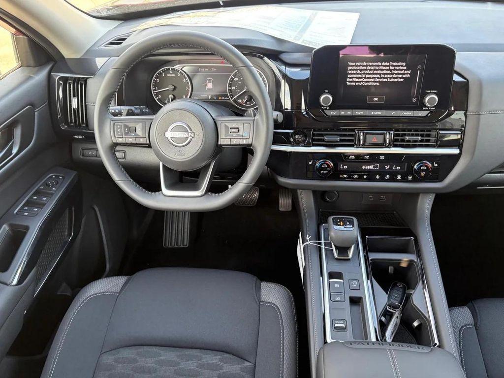 new 2025 Nissan Pathfinder car, priced at $36,795