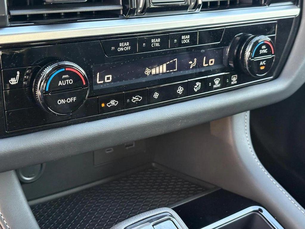 new 2025 Nissan Pathfinder car, priced at $36,795