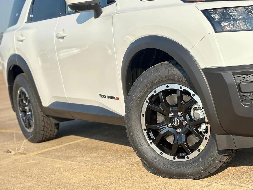 new 2025 Nissan Pathfinder car, priced at $35,085