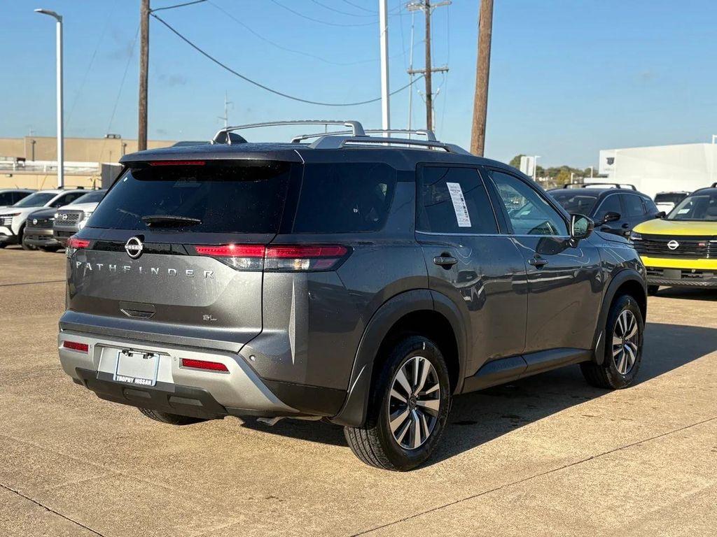 new 2025 Nissan Pathfinder car, priced at $33,425