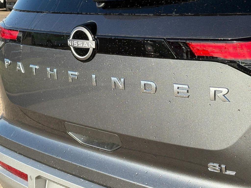 new 2025 Nissan Pathfinder car, priced at $33,425