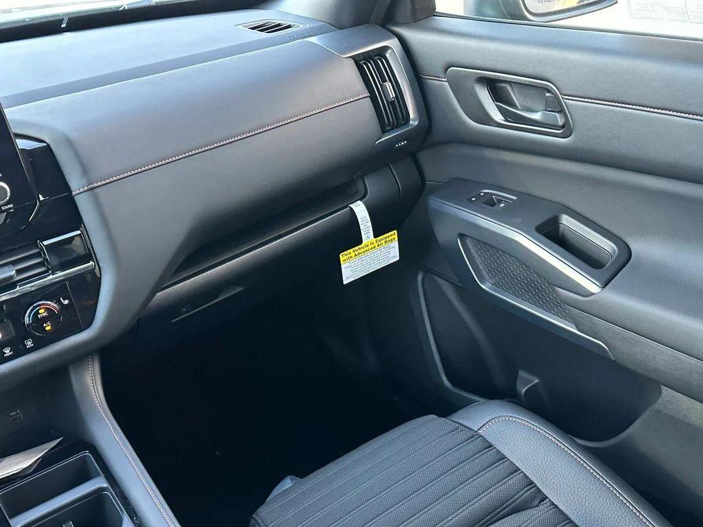 new 2025 Nissan Pathfinder car, priced at $35,085