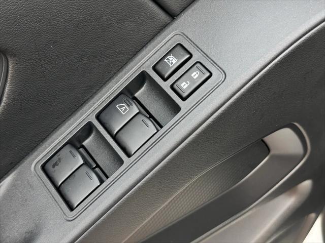 new 2025 Nissan Frontier car, priced at $29,719