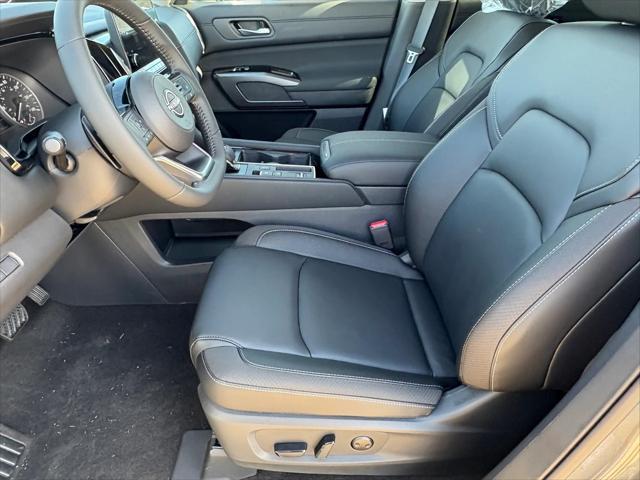 new 2025 Nissan Pathfinder car, priced at $43,785