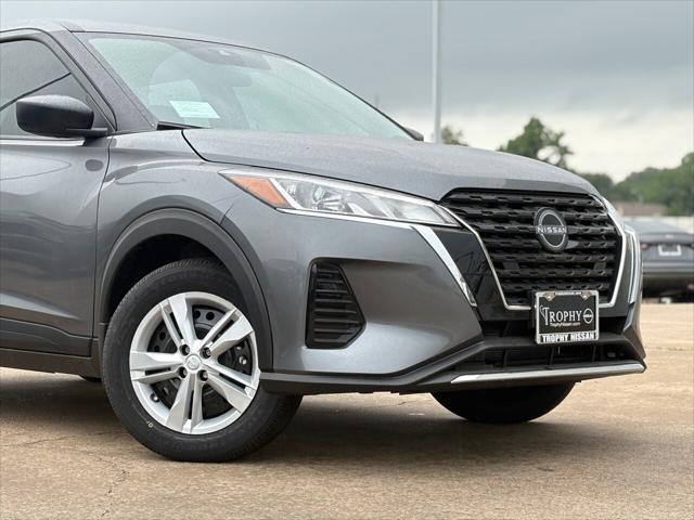 new 2025 Nissan Kicks car, priced at $22,857