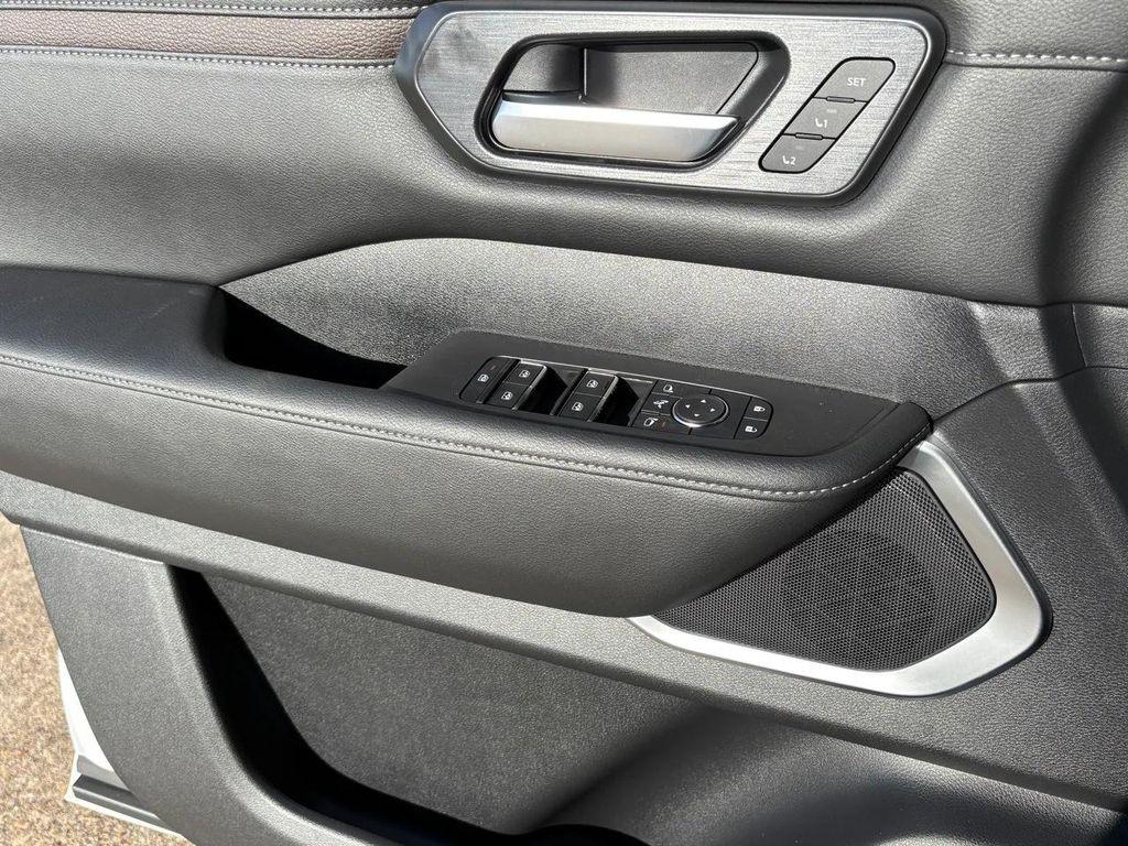 new 2025 Nissan Armada car, priced at $87,255