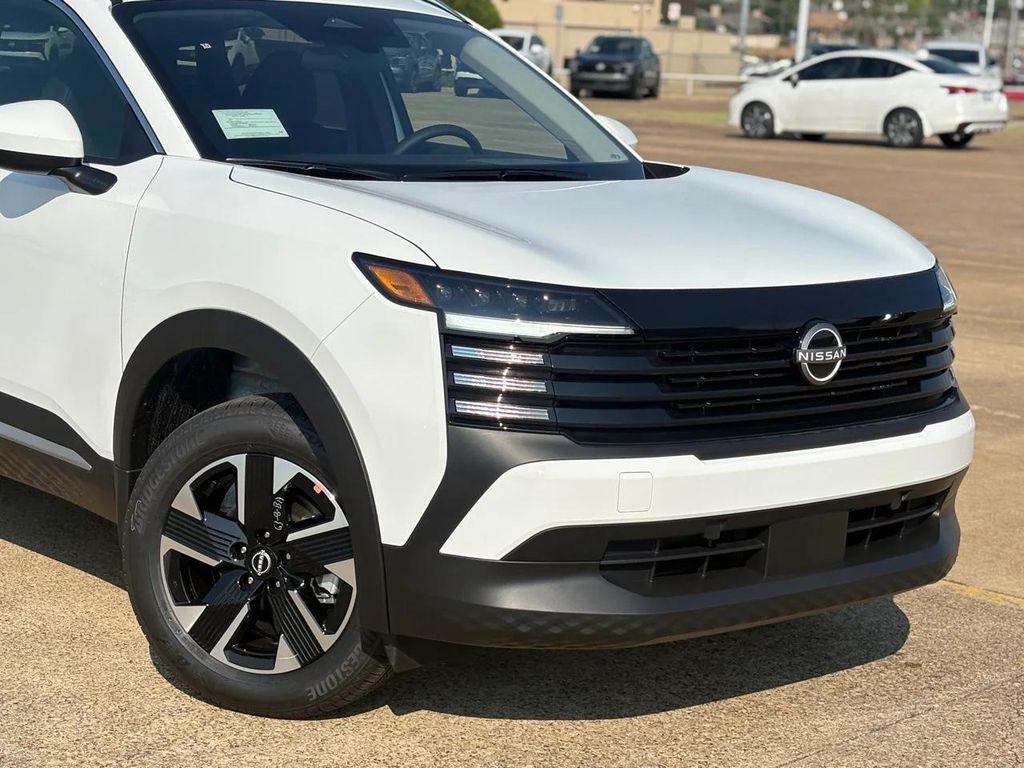 new 2025 Nissan Kicks car, priced at $27,336