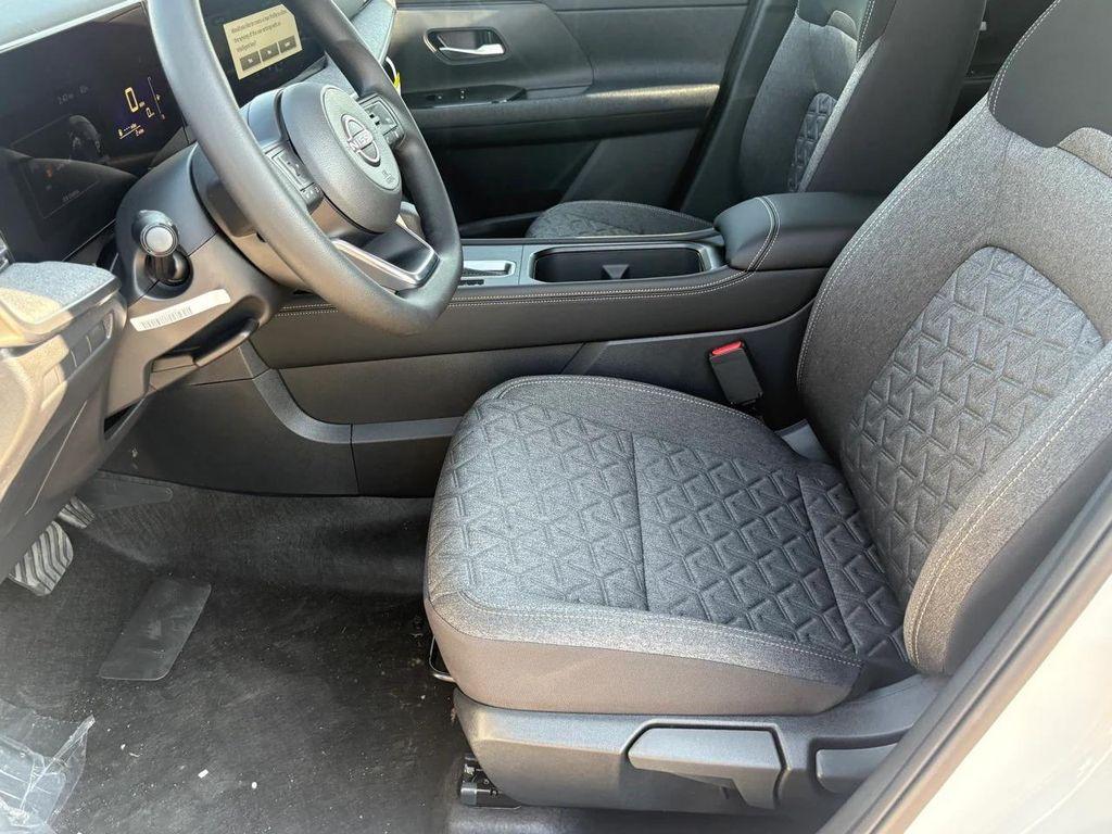 new 2025 Nissan Kicks car, priced at $27,336