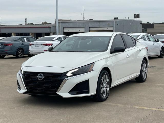 new 2025 Nissan Altima car, priced at $25,301