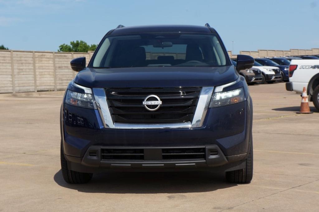 new 2024 Nissan Pathfinder car, priced at $37,529