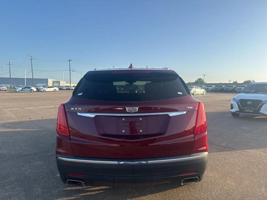 used 2017 Cadillac XT5 car, priced at $18,372