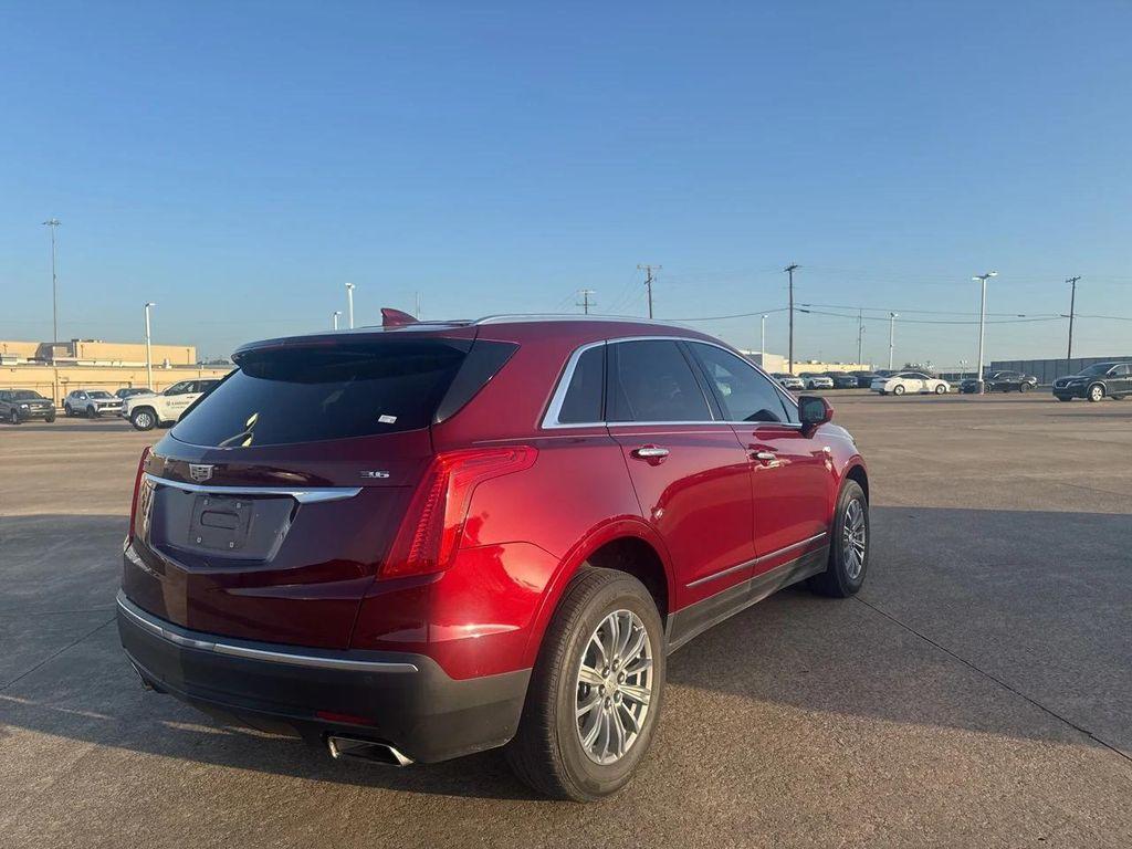 used 2017 Cadillac XT5 car, priced at $18,372