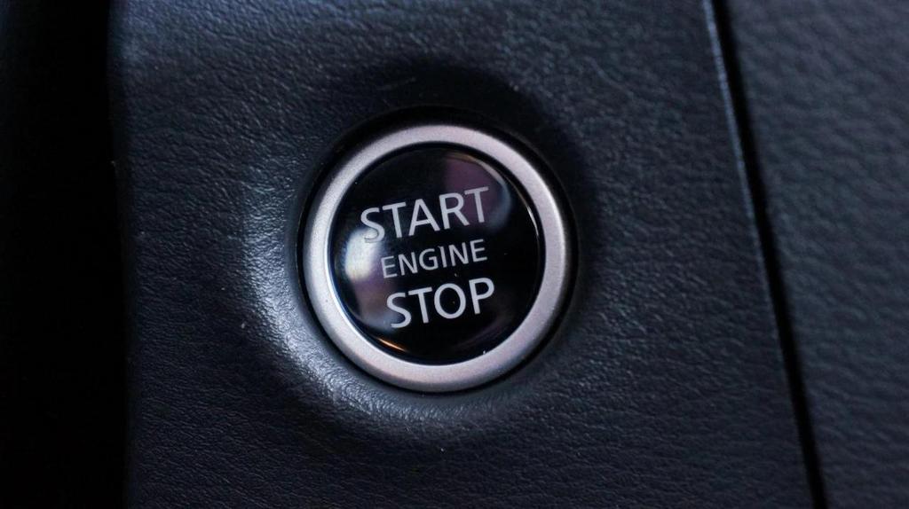 new 2025 Nissan Frontier car, priced at $31,180