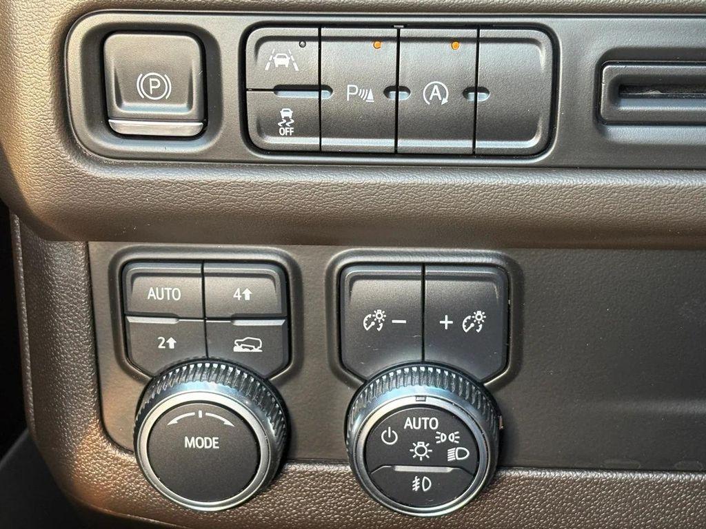 used 2023 GMC Yukon car, priced at $39,995