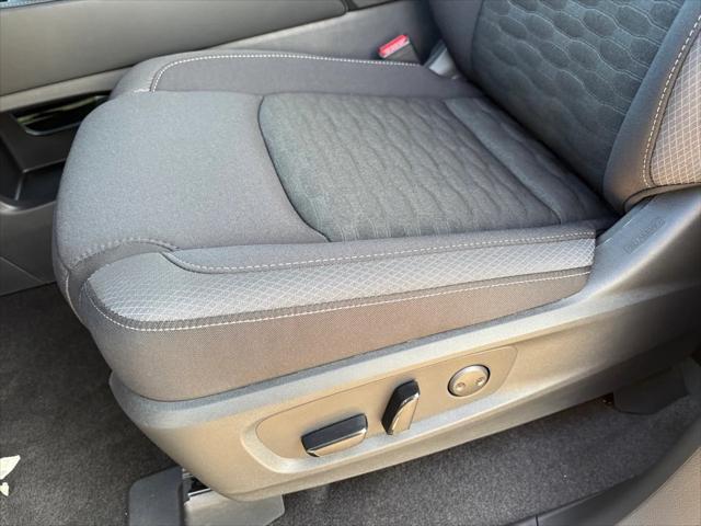 new 2025 Nissan Pathfinder car, priced at $35,922