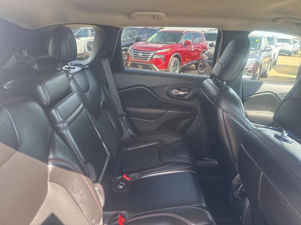 used 2019 Jeep Cherokee car, priced at $15,998