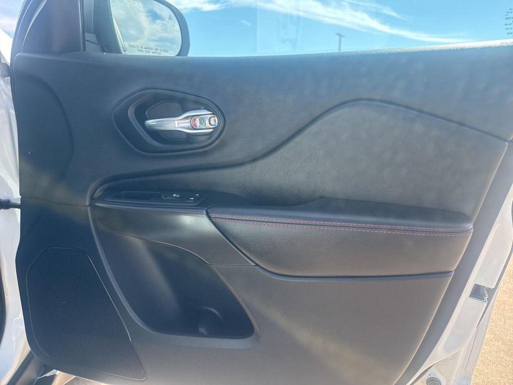 used 2019 Jeep Cherokee car, priced at $15,998