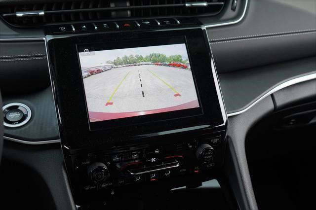 new 2024 Jeep Grand Cherokee L car, priced at $39,582