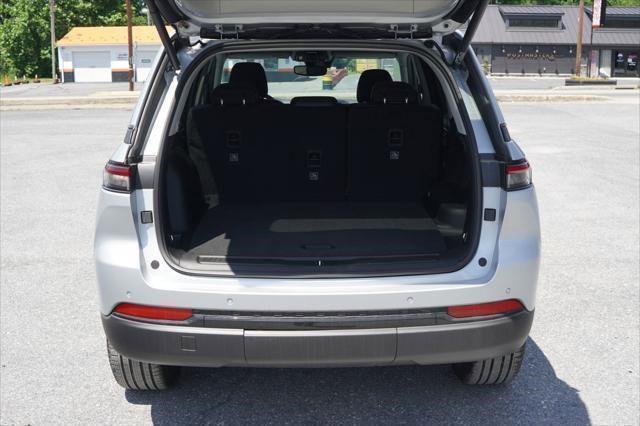 new 2024 Jeep Grand Cherokee car, priced at $42,917