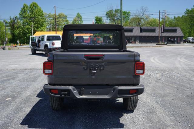 new 2024 Jeep Gladiator car, priced at $37,039