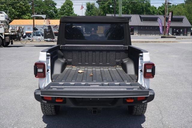 new 2024 Jeep Gladiator car, priced at $47,178