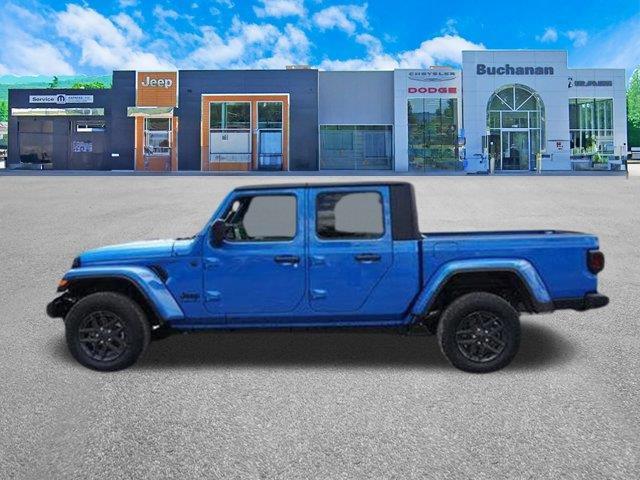 new 2024 Jeep Gladiator car, priced at $43,306