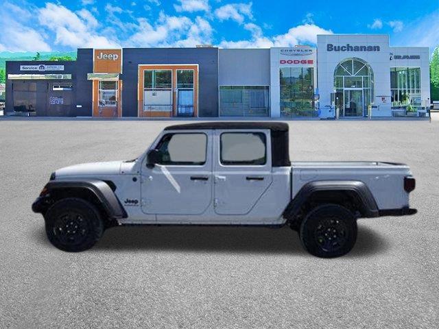 new 2024 Jeep Gladiator car, priced at $38,440