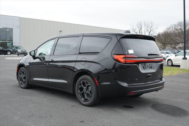 new 2023 Chrysler Pacifica Hybrid car, priced at $54,600