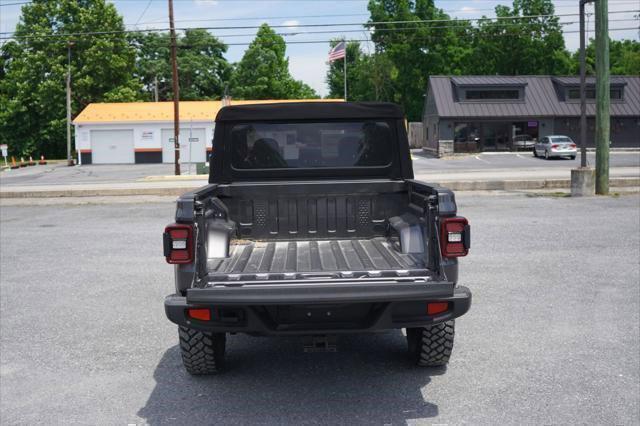 new 2024 Jeep Gladiator car, priced at $52,080